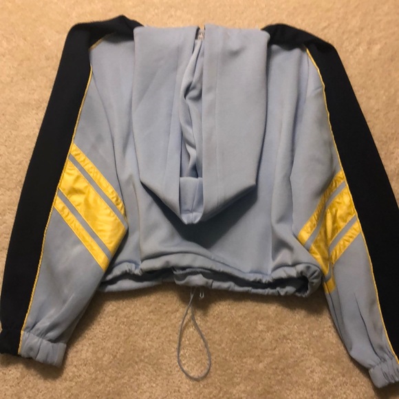 blue and yellow crop hoodie - Picture 2 of 3